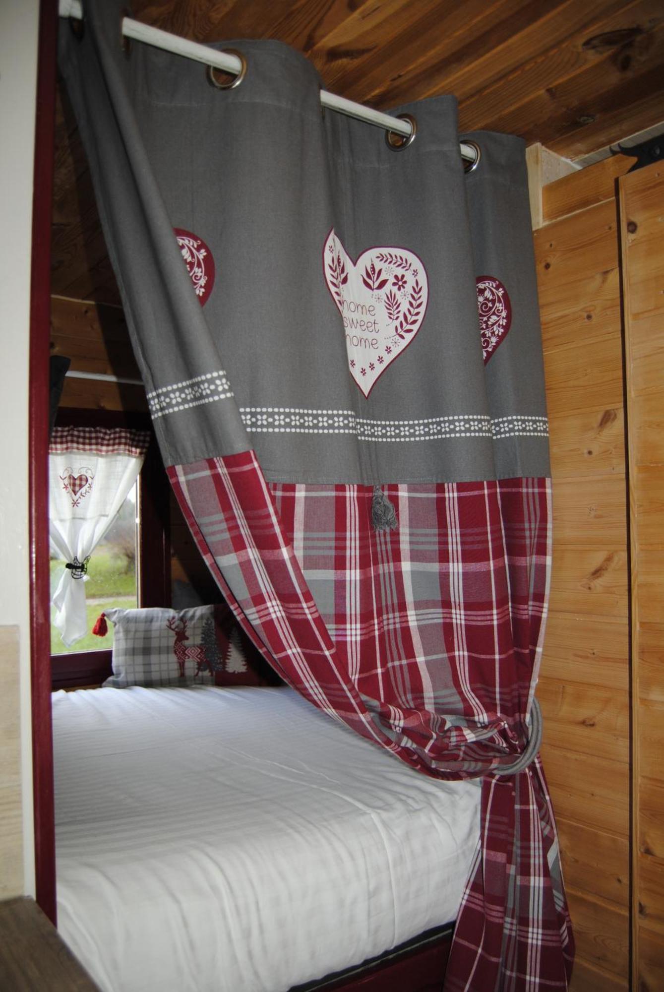 La Roulotte Belle Fleur Hotel Saint-Nabord Екстериор снимка